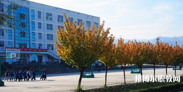 西安高科技工學(xué)校地址，乘車(chē)路線
