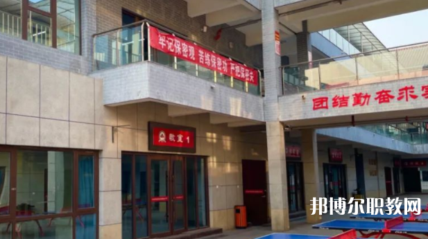 石家莊美華藝術中學地址，乘車路線