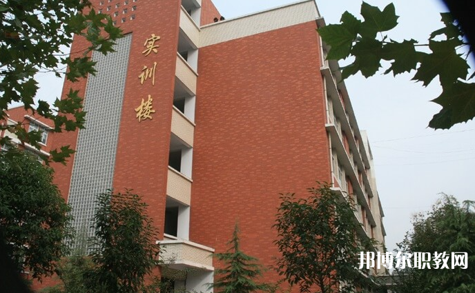 漯河市食品工業(yè)中等專(zhuān)業(yè)學(xué)校怎么樣、好不好