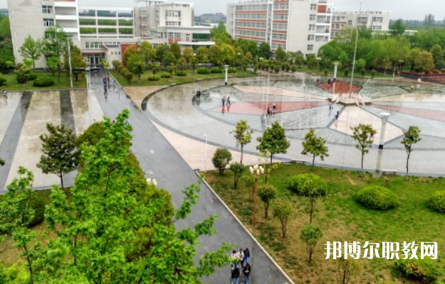 許昌市建安區(qū)職業(yè)中等專業(yè)學(xué)校怎么樣、好不好