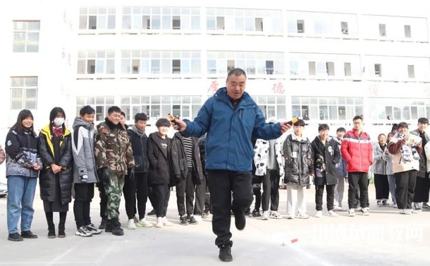臨潁縣職業(yè)教育中心地址，乘車路線