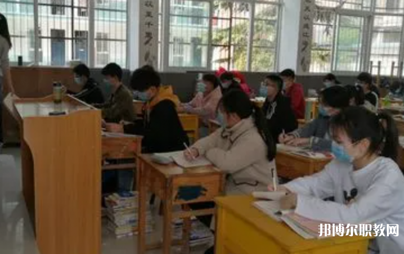 2023潢川縣職業(yè)中等專業(yè)學(xué)校多少錢 潢川縣職業(yè)中等專業(yè)學(xué)校各專業(yè)學(xué)費收費標(biāo)準(zhǔn)