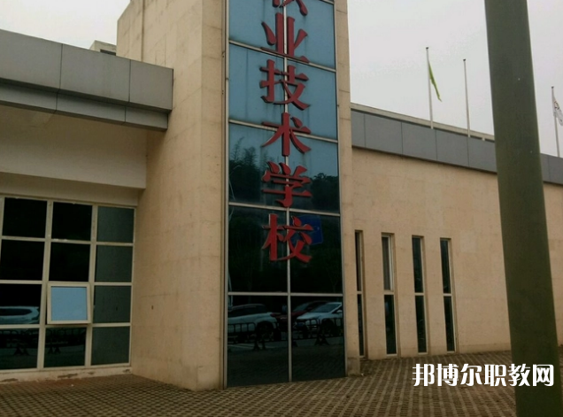四川2024年初中畢業(yè)可以去的中專(zhuān)學(xué)校