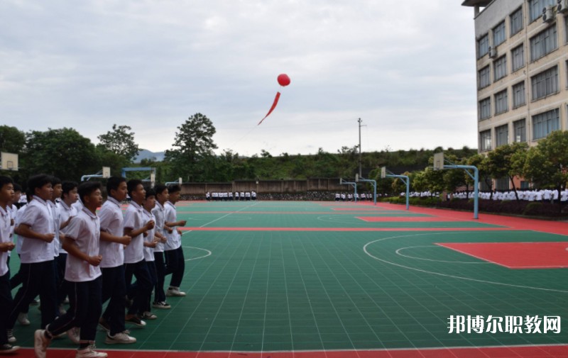 2024靈川縣職業(yè)中等專(zhuān)業(yè)學(xué)校招生計(jì)劃 招生人數(shù)是多少(附要求、條件、對(duì)象)