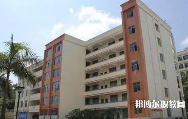 賀州市東南理工職業(yè)技術(shù)學(xué)校怎么樣、好不好