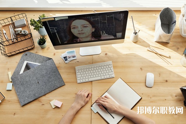 貴州哪里的中職學(xué)校能讀計(jì)算機(jī)動漫與游戲制作專業(yè)