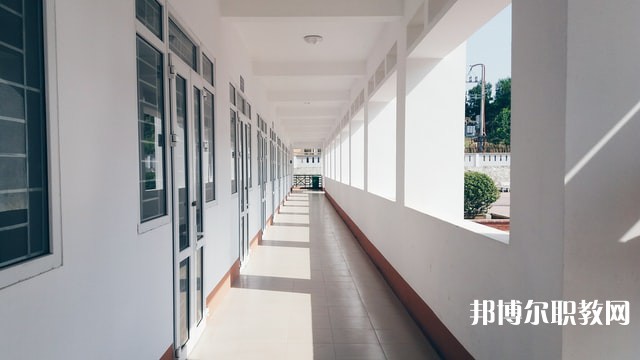 貴州哪里的中職學(xué)校能讀計(jì)算機(jī)網(wǎng)絡(luò)應(yīng)用(影視制作、動(dòng)漫設(shè)計(jì)、平面設(shè)計(jì)方向)專業(yè)