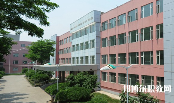 2025山西省潞安職業(yè)中等專業(yè)學(xué)校招生計(jì)劃 招生人數(shù)是多少(附要求、條件、對象)