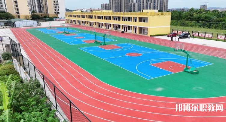 2025廣西輕工技師學(xué)院預(yù)備技師班招生計(jì)劃 招生人數(shù)是多少(附要求、條件、對(duì)象)