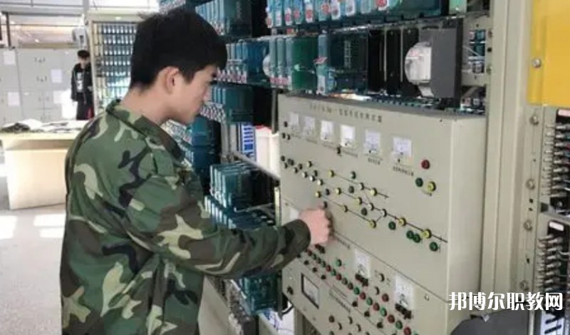 自貢2025年鐵路學校有什么專業(yè)適合男生